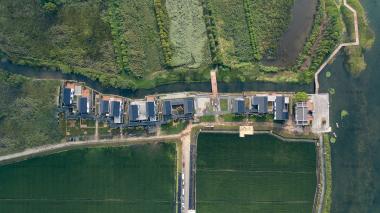 零碳木結(jié)構(gòu)展示中心、報(bào)告廳圓滿(mǎn)交付！